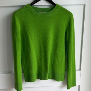 Alice + Olivia Parrot Green Cashmere Crewneck Sweater